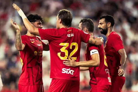 فرط بالصدارة.. القادسية يسقط في فخ التعادل أمام الأخدود بالدوري السعودي